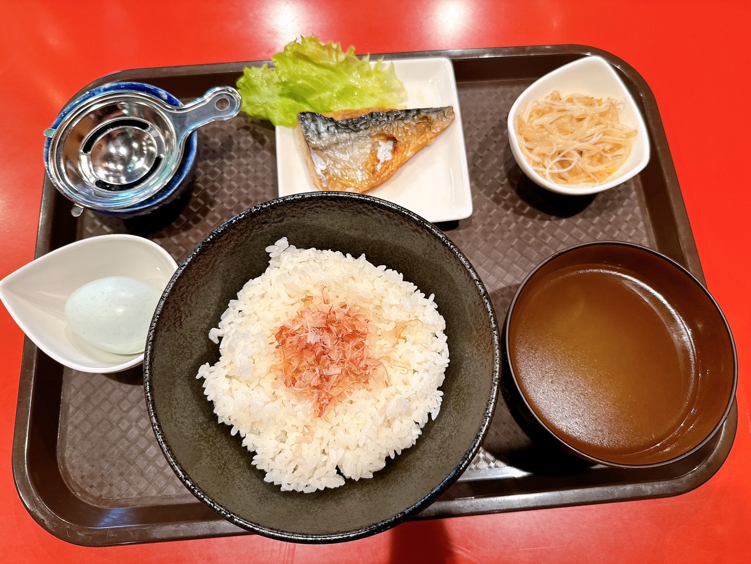 卵かけご飯セット（もやしナムル、焼き魚、スープ）付